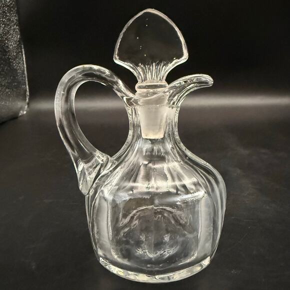 Vintage Heisey Glass Cruet with Matching Stopper - Picture 3 of 9